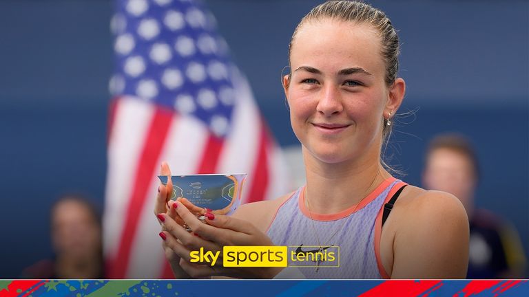 Brit Mika Stojsavljevic beat Sonobe Wakana in straight sets as she triumphed in the girls' US Open.