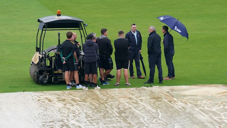 Metro Bank One Day Cup final: Somerset v Glamorgan heads to reserve day due to rain at Trent Bridge