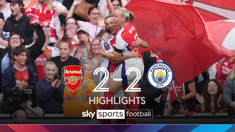 Arsenal&#39;s Beth Mead (right) celebrates with team-mates after scoring their side&#39;s second goal of the game during the Barclays Women&#39;s Super League match at the Emirates Stadium, London. Picture date: Sunday September 22, 2024.