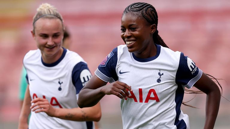 Jessica Naz celebrates after doubling Spurs' lead against Crystal Palace