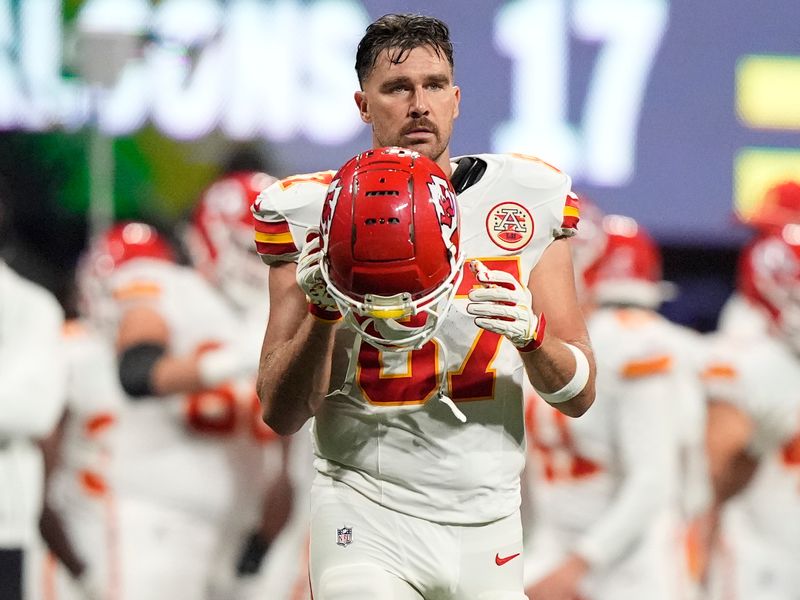 Travis Kelce: Kansas City Chiefs star defended by Patrick Mahomes