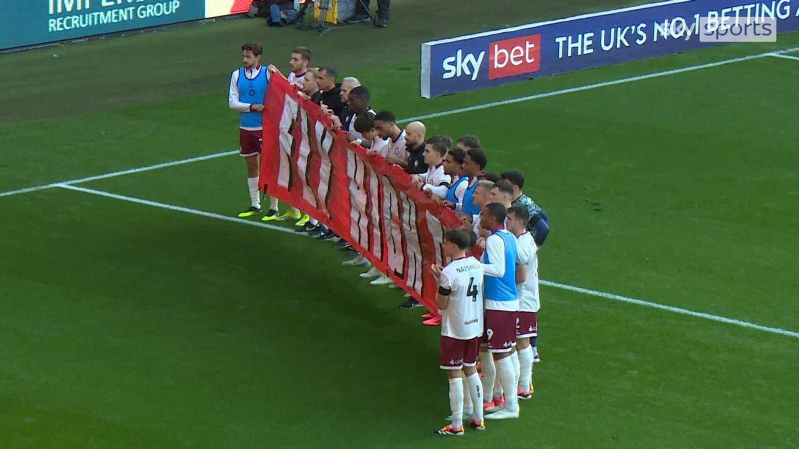 Bristol City Players pay tribute to Bristol City manager Liam Manning's son Football News