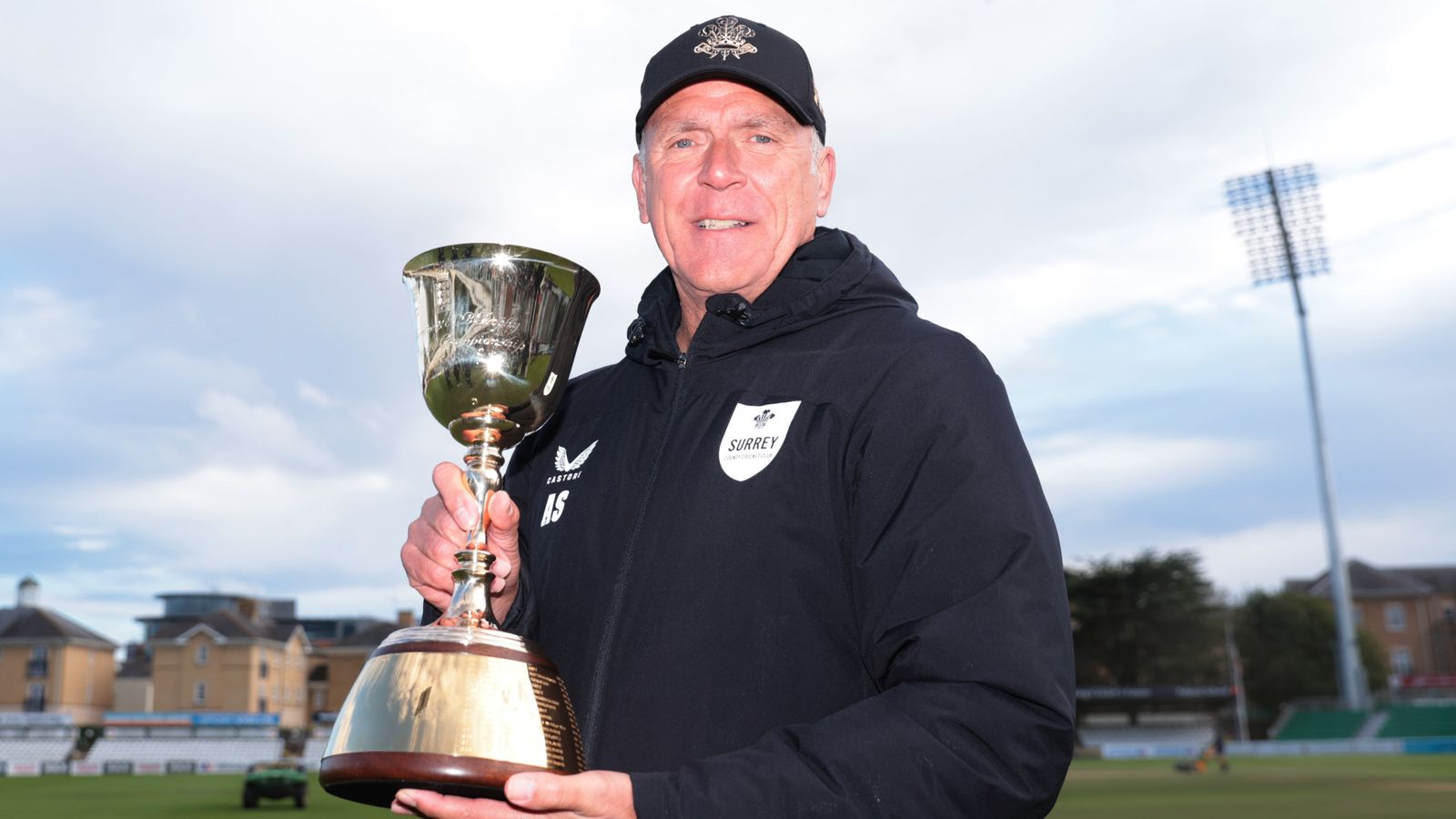 Alec Stewart: Former England captain takes Surrey high-performance advisor role