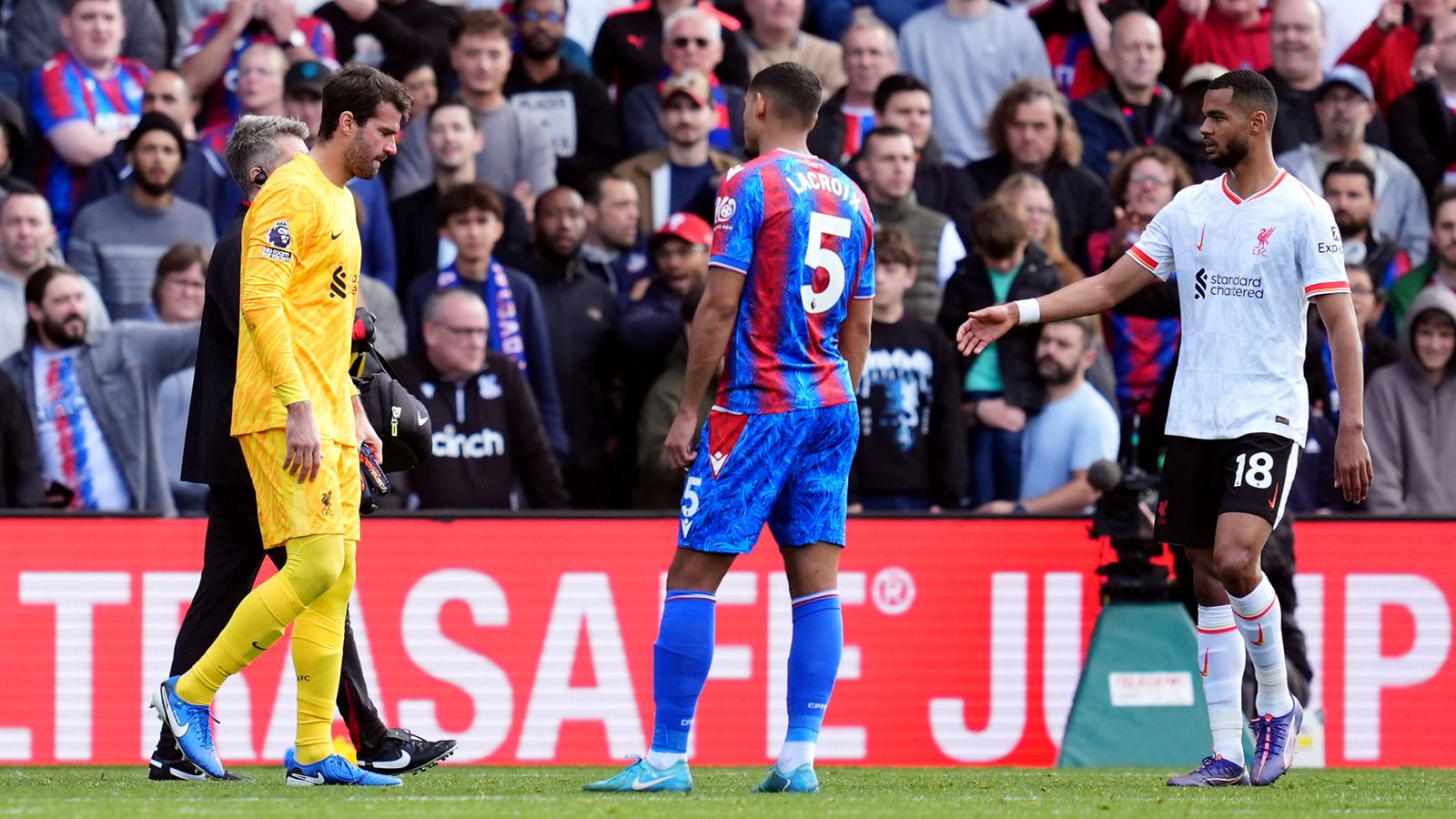 https://e0.365dm.com/24/10/1600x900/skysports-alisson-liverpool_6707000.jpg?20241005150753