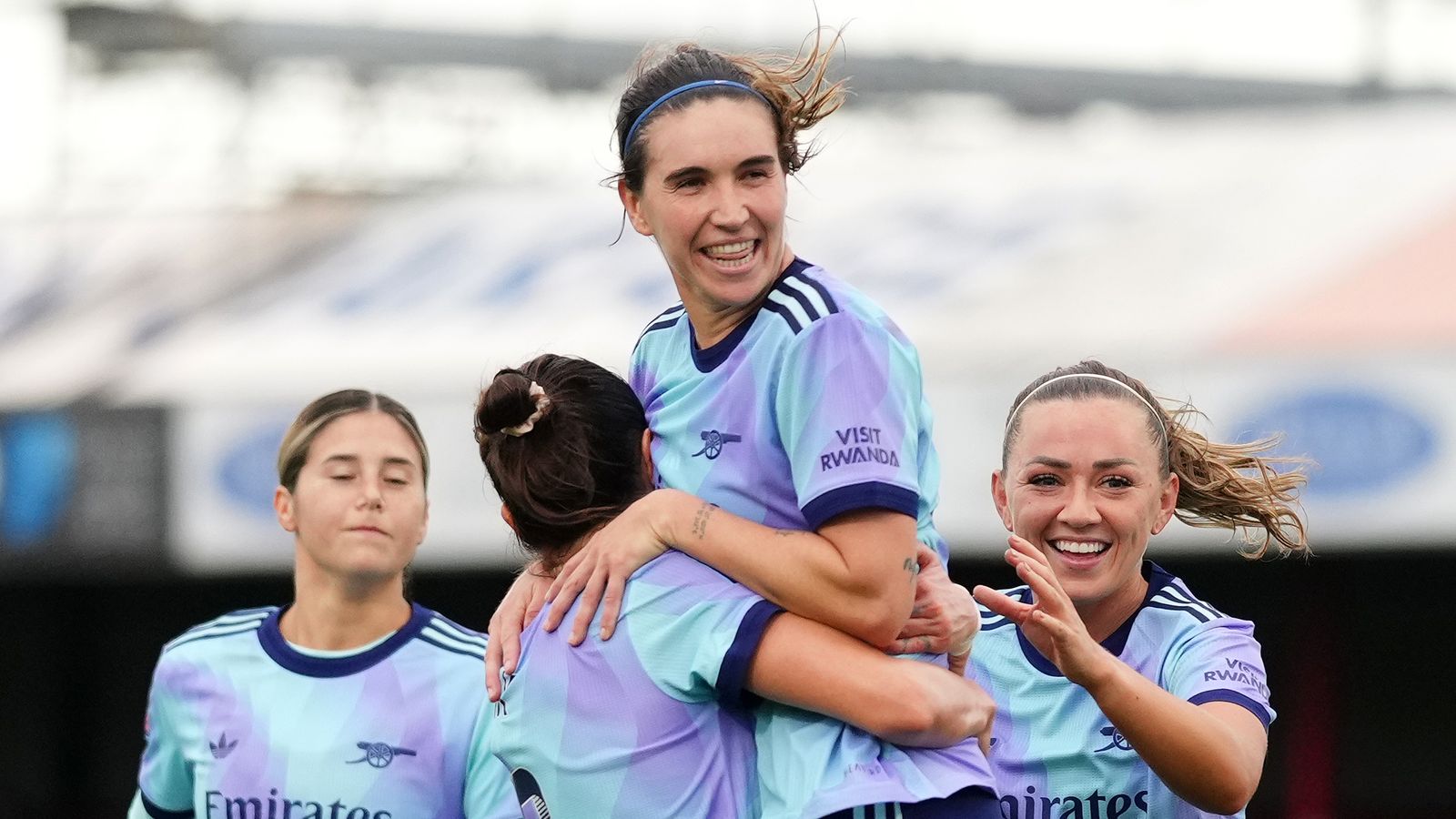 Women's Super League roundup Man City climb top as Lauren Hemp