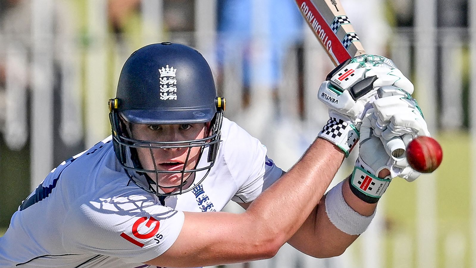 Pakistan vs England: Jamie Smith saves tourists’ first innings before late wickets fall in series decider in Rawalpindi | Cricket News