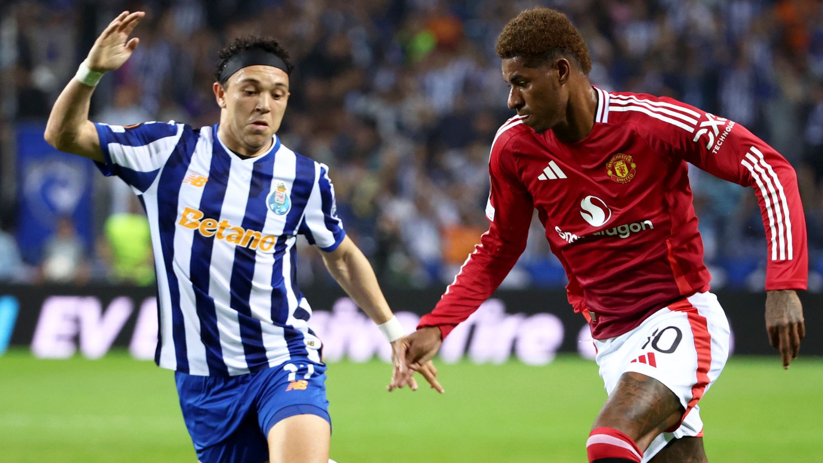 El técnico del Man Utd, Erik ten Hag, explica la sorpresa de Marcus Rashford en el descanso del empate 3-3 con el Porto