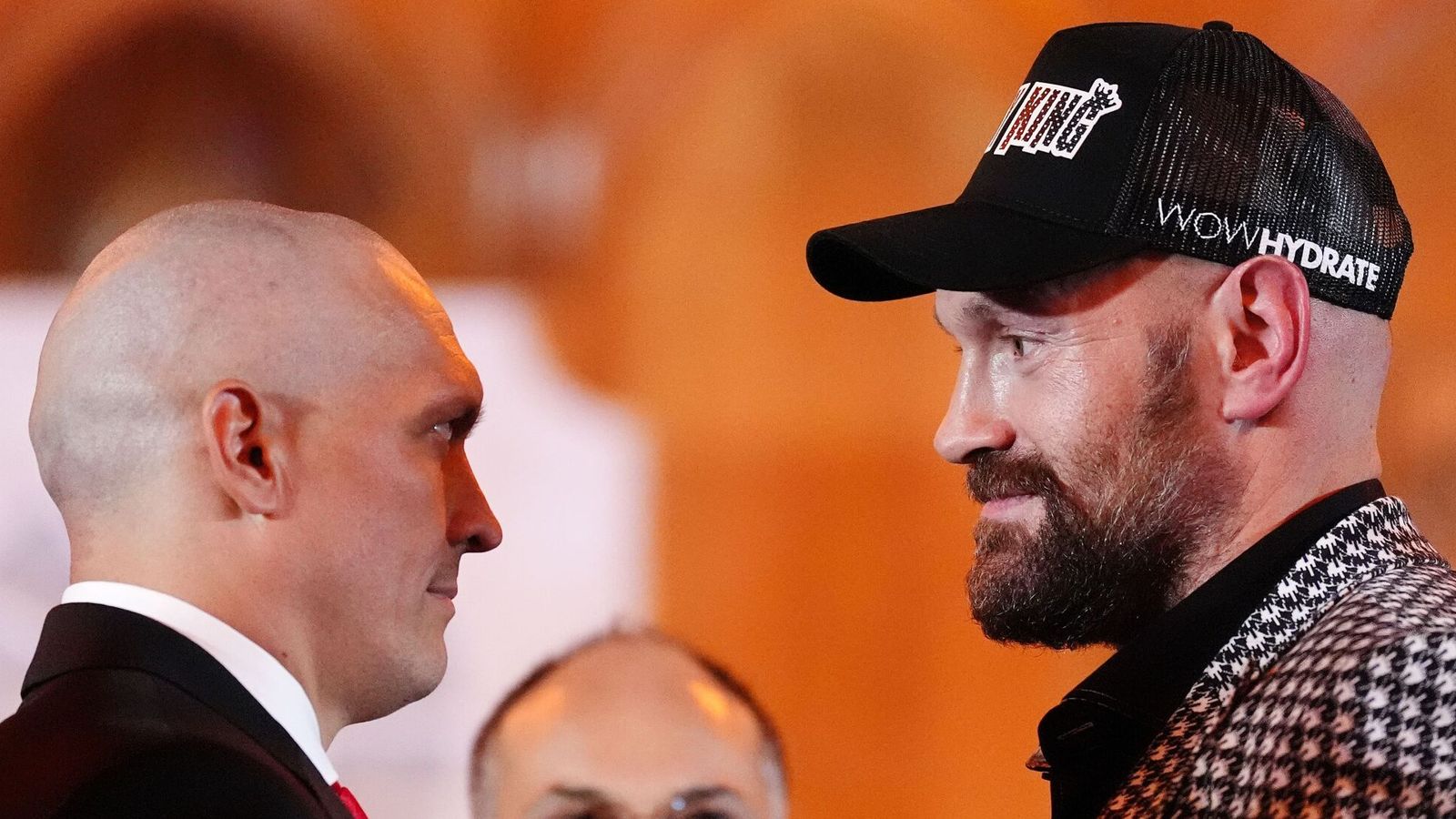 https://e0.365dm.com/24/10/1600x900/skysports-oleksandr-usyk-tyson-fury_6725643.jpg?20241023185817