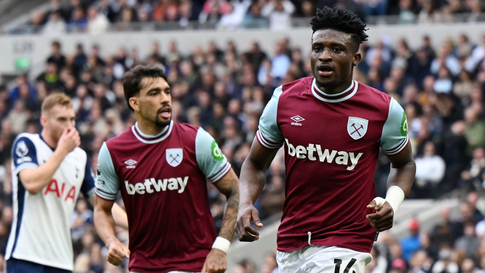 Tottenham vs West Ham LIVE! Premier League match updates, news and