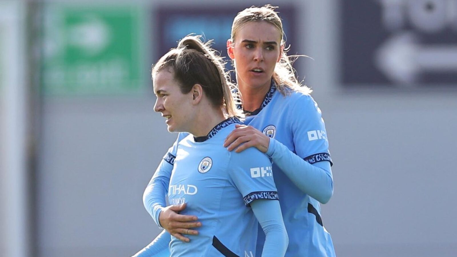 Women’s Super League round-up: Man City climb top as Lauren Hemp inspires another comeback