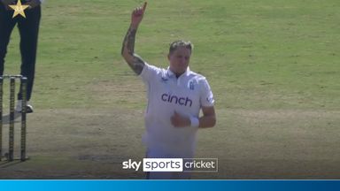 'A jaffa!' | Carse sends Jamal packing with FIRST ball after lunch!