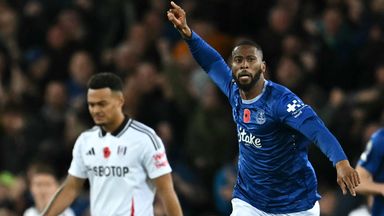  Beto celebrates scoring a injury-time goal for Everton