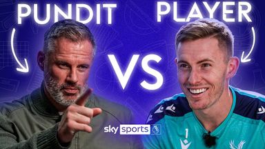 'I'm having a nightmare!' | Carra takes on Henderson in player vs pundit