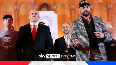 Tickling, new looks and awkward autographs | Best Bits of Usyk v Fury 2 presser!