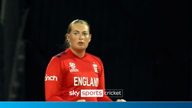 Ecclestone makes 'breakthrough' wicket for England!