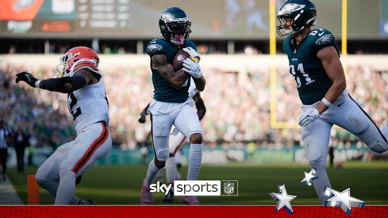 Philadelphia took the lead against Cleveland in the final quarter thanks to DeVonta Smith&#39;s 45-yard touchdown.