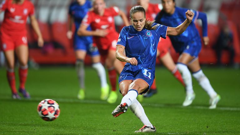 ENSCHEDE, NETHERLANDS - OCTOBER 17: Guro Reiten of Chelsea scores a penalty for her team's third goal during the UEFA Women's Champions League match between FC Twente and Chelsea FC at FC Twente Stadium on October 17, 2024 in Enschede, Netherlands. (Photo by Harriet Lander - Chelsea FC/Chelsea FC via Getty Images)