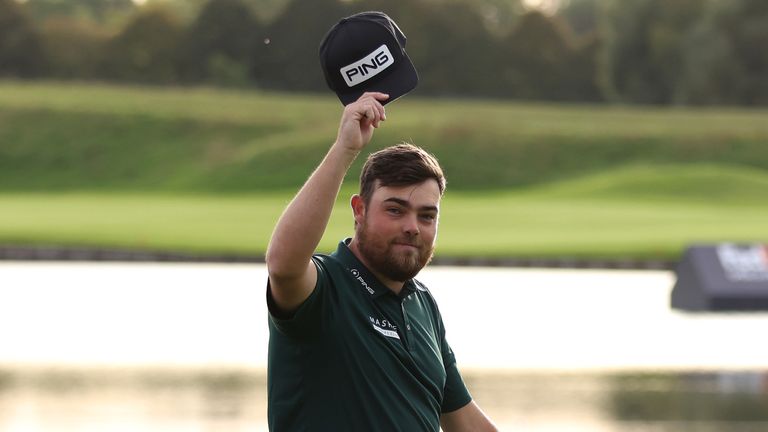 Dan Bradbury of England celebrates winning the FedEx Open de France 2024 at Le Golf National 