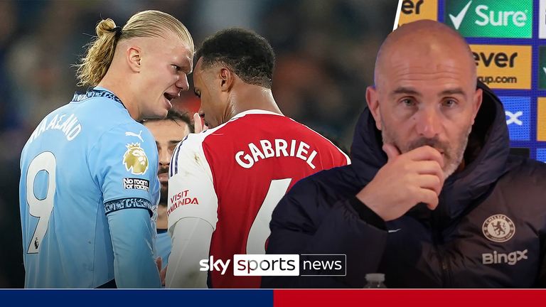 Manchester City&#39;s Erling Haaland has a disagreement with Arsenal&#39;s Gabriel during the English Premier League soccer match between Manchester City and Arsenal at the Etihad stadium in Manchester, England, Sunday, Sept. 22, 2024. (AP Photo/Dave Thompson)