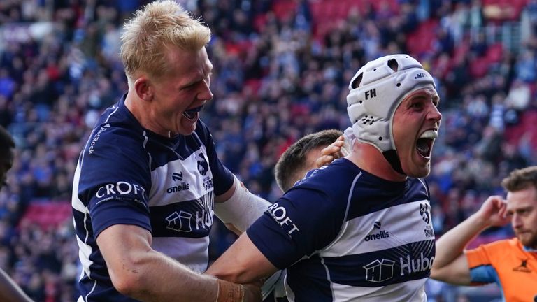 Fitz Harding uit Bristol viert het scoren van een try tijdens de Gallagher Premiership-wedstrijd in het Ashton Gate Stadium, Bristol. Datum foto: zaterdag 19 oktober 2024.