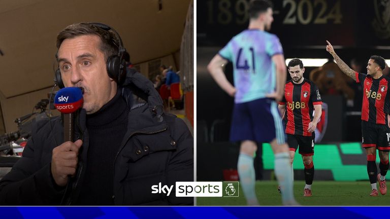 Ondanks dat hij is teruggebracht tot tien man, vindt Gary Neville nog steeds dat Arsenal Bournemouth had moeten verslaan als ze Manchester City naar de Premier League-titel wilden verslaan.