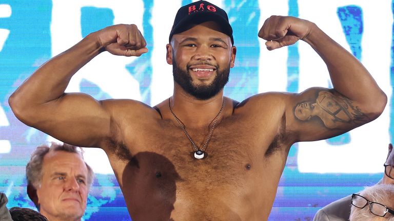 Fraser Clarke at the weigh-in ahead of his fight against Fabio Wardley in Riyadh