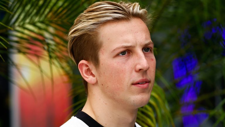 AUT..DROMO JOS.. CARLOS PACE, BRAZIL - OCTOBER 31: Liam Lawson, Visa Cash App RB F1 Team during the Brazilian GP at Aut..dromo Jos.. Carlos Pace on Thursday October 31, 2024 in Sao Paulo, Brazil. (Photo by Andrew Ferraro / LAT Images)