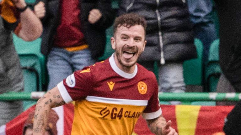 EDINBURGH, SCOTLAND - OCTOBER 05: Motherwell's Andy Halliday celebrates after scoring to make it 2-1 during a William Hill Premiership match between Hibernian and Motherwell at Easter Road, on October 05, 2024, in Edinburgh, Scotland. (Photo by Alan Harvey / SNS Group)