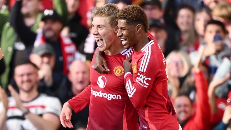 Rasmus Hojlund celebrates with Marcus Rashford after giving Manchester United a 2-1 lead against Brentford