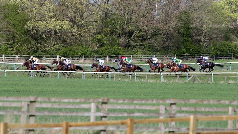 Sedgefield hosts today's racing