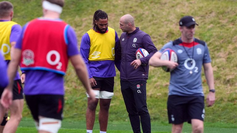 England head coach Steve Borthwick (right) and Chandler Cunningham-South during a training session at Pennyhill Park, Bagshot. Picture date: Monday October 28, 2024.