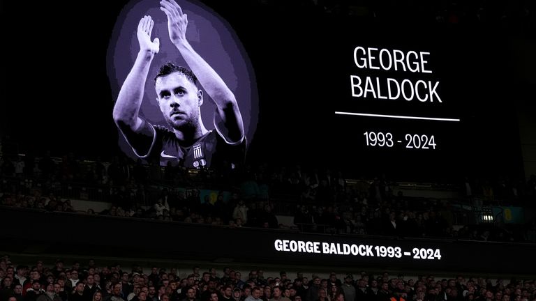 Wembley paid tributeto George Baldock