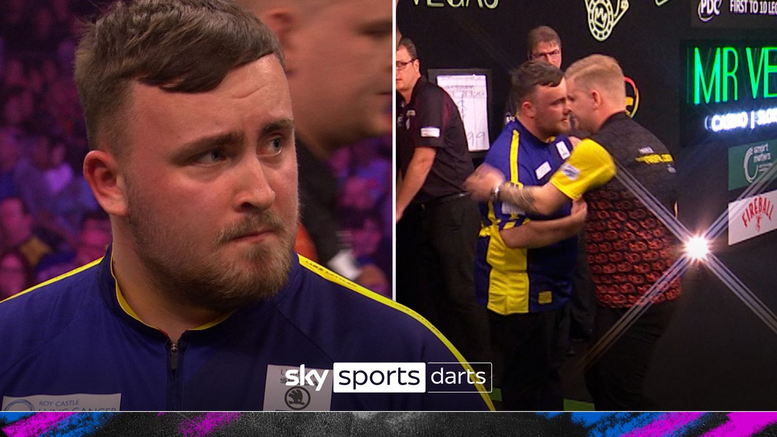 Grand Slam of Darts Mike De Decker calls out fans and after whistling