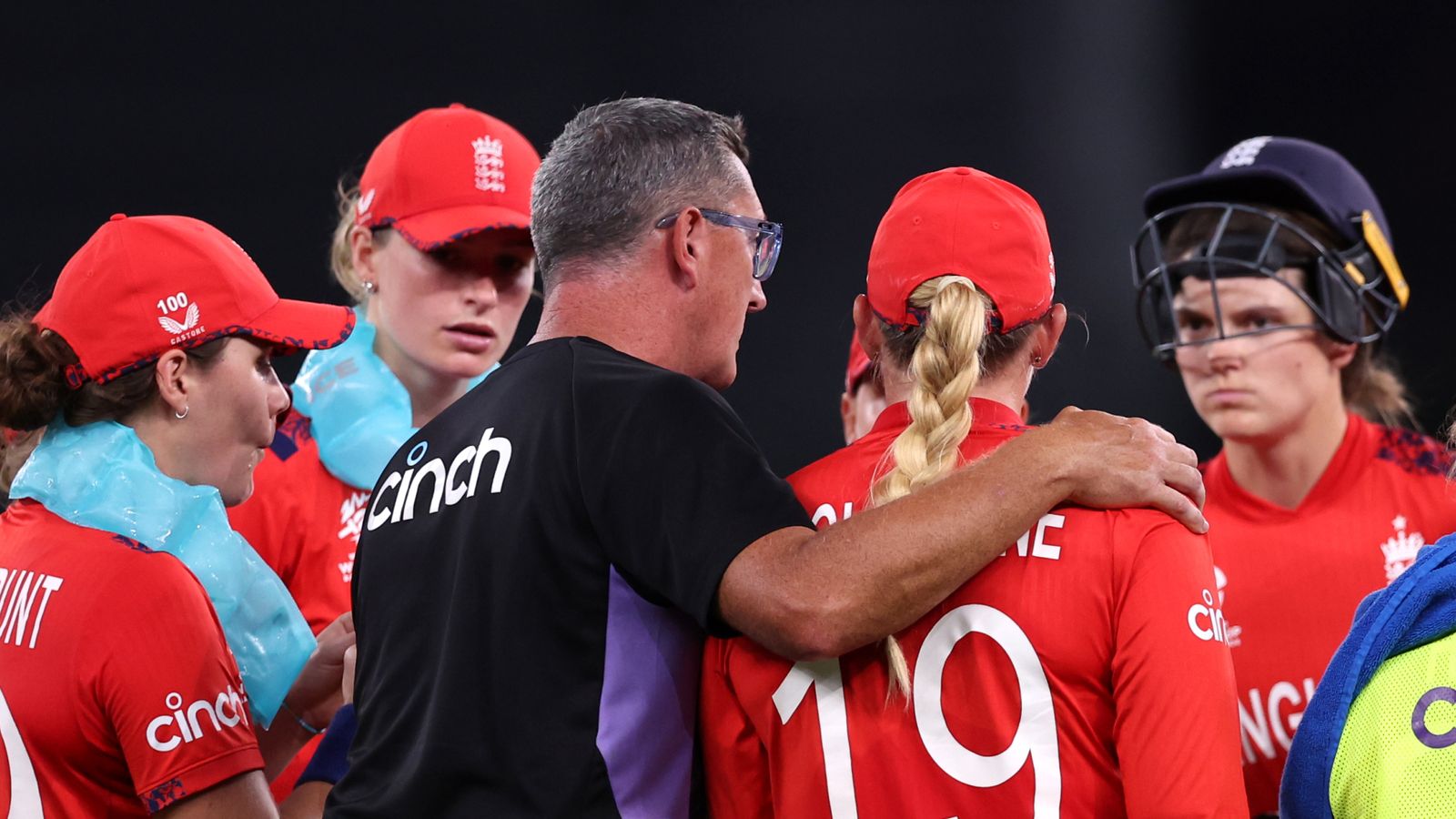 Danni Wyatt-Hodge defiende la sorprendente salida de Inglaterra en la Copa Mundial Femenina T20 | ‘No te conviertas en un lado malo en ocho overs’ | Noticias de críquet