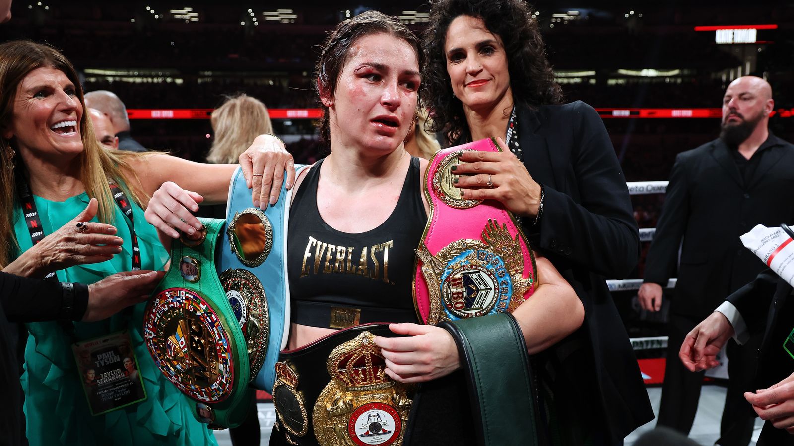 https://e0.365dm.com/24/11/1600x900/skysports-katie-taylor-amanda-serrano_6749511.jpg?20241116072109