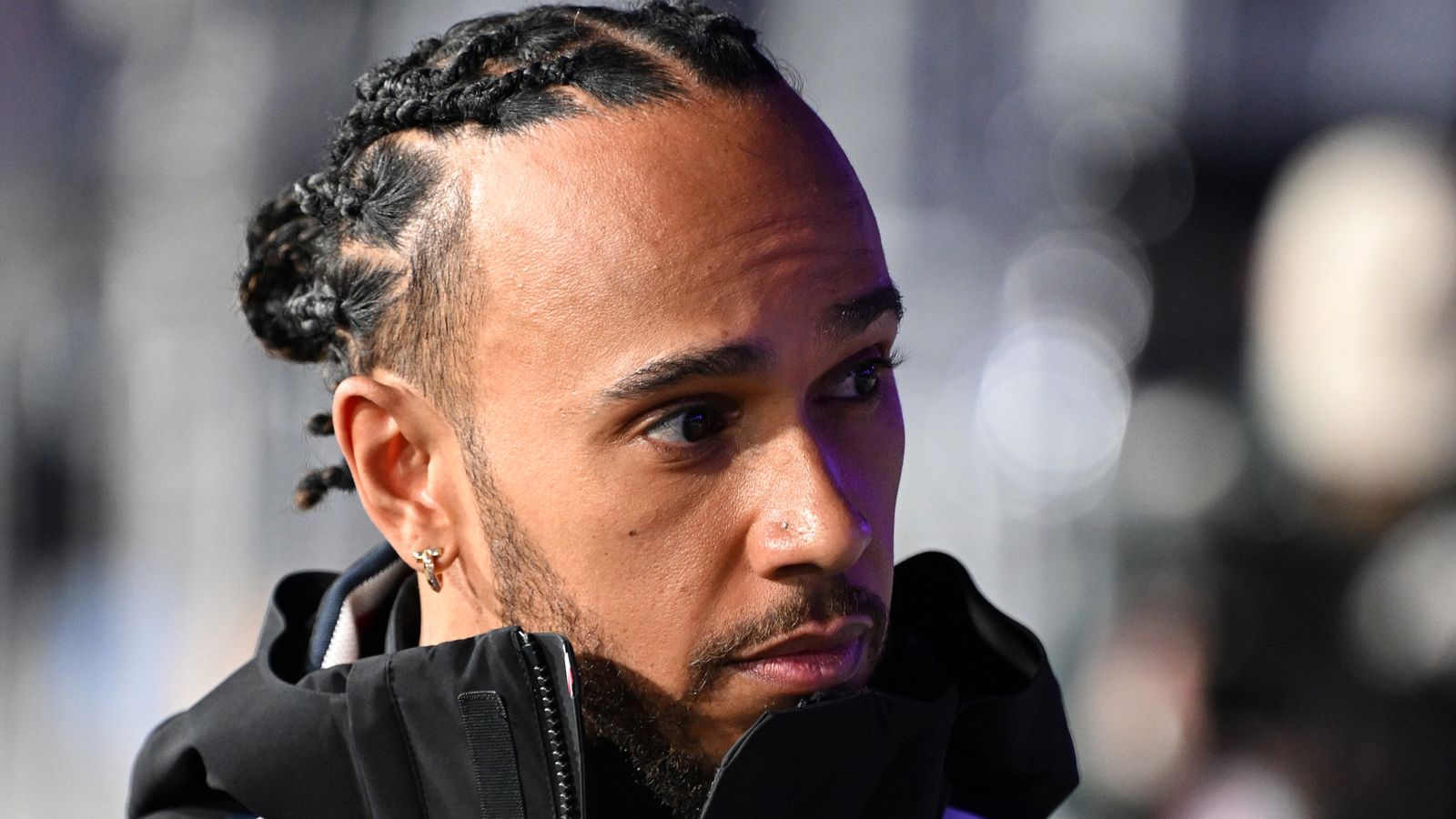 https://e0.365dm.com/24/11/1600x900/skysports-lewis-hamilton-mercedes_6753328.jpg?20241121074447