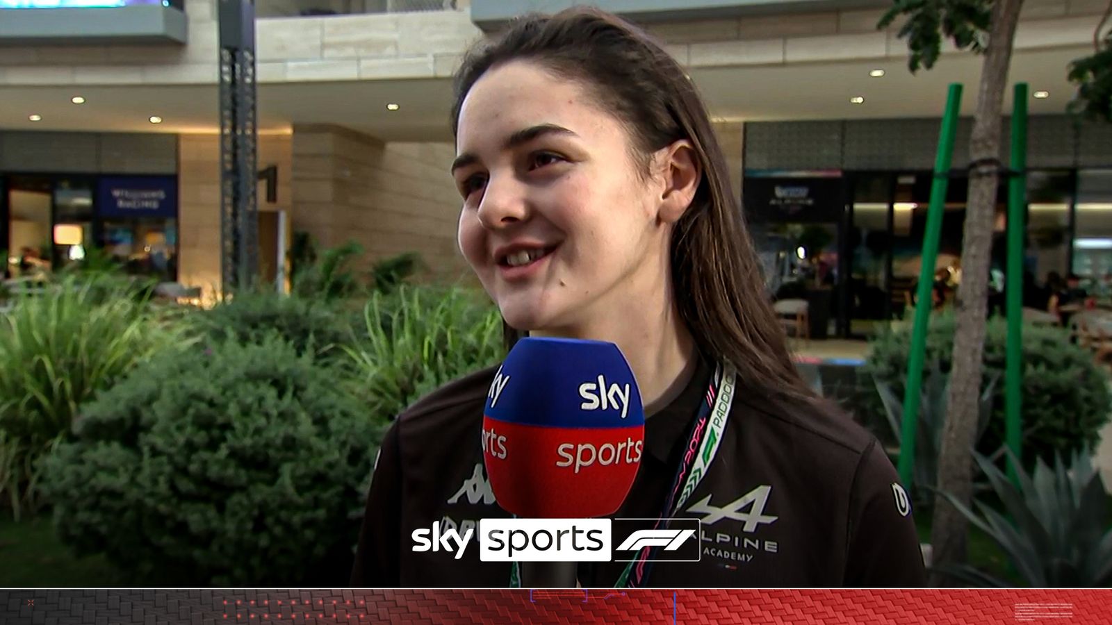 Abbi Pulling says she is relaxed ahead of potentially claiming the F1 Academy title… thumbnail