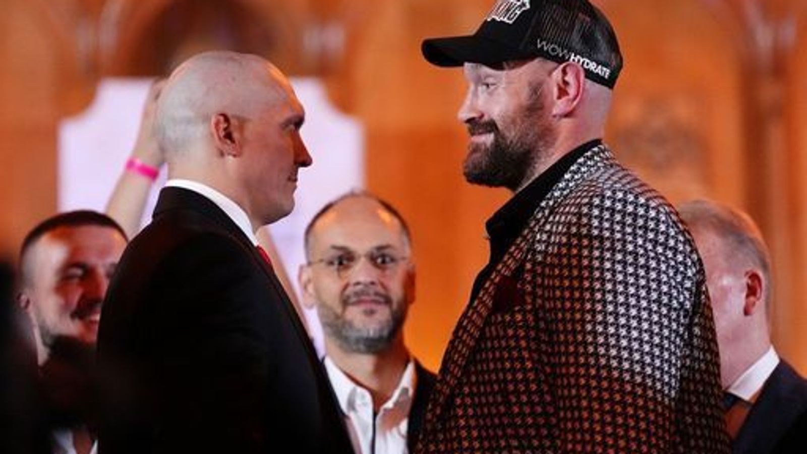 Oleksandr Usyk vs Tyson Fury 2: Todd DuBoef says British heavyweight can physically faze world champion in rematch