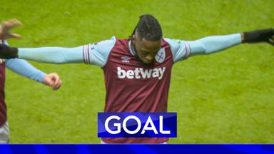 Wan-Bissaka extends West Ham's lead at Newcastle