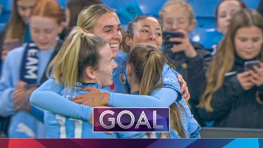 Roord extends Man City's lead!