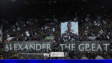 Newcastle's incredible two-stand tifo for Alexander Isak!