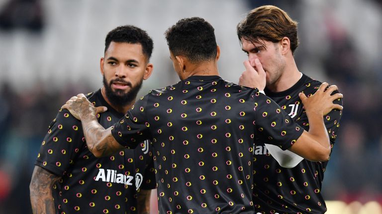 Douglas Luiz and Dusan Vlahovic are not in the Juve squad to face Aston Villa