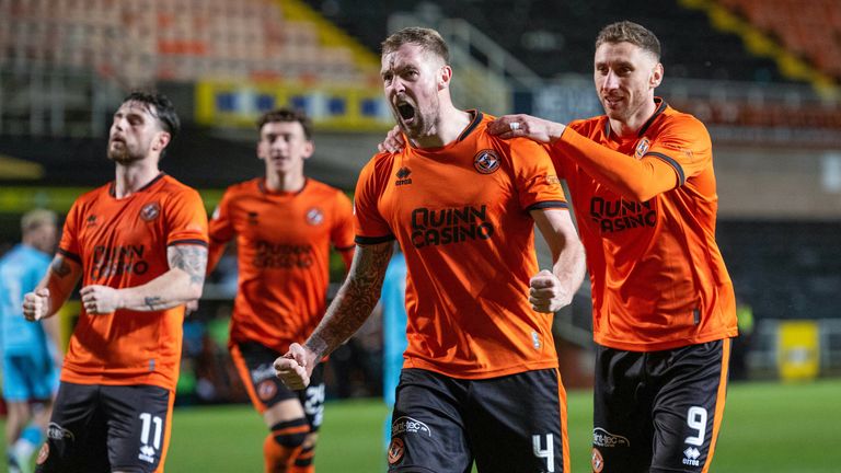 Dundee United 2-0 St Mirren: Late Kevin Holt and Emmanuel Adegboyega goals  secure home win against 10-player Buddies | Football News | Sky Sports