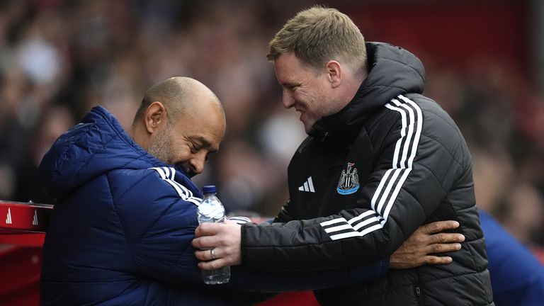 Nuno Espirito Santo and Eddie Howe at City Ground