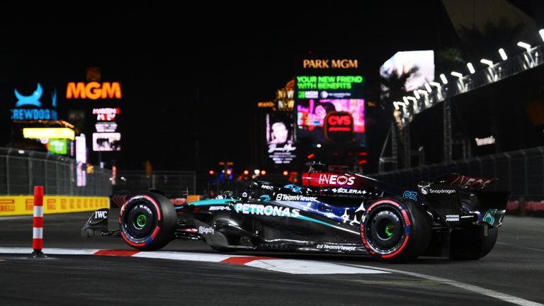 STREETS OF LAS VEGAS, UNITED STATES OF AMERICA - NOVEMBER 22: George Russell, Mercedes F1 W15 during the Las Vegas GP at Streets of Las Vegas on Friday November 22, 2024, United States of America. (Photo by Simon Galloway / LAT Images)