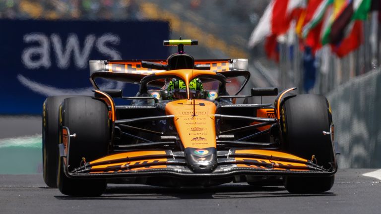 AUT..DROMO JOS.. CARLOS PACE, BRAZIL - NOVEMBER 01: Lando Norris, McLaren MCL38 during the Brazilian GP at Aut..dromo Jos.. Carlos Pace on Friday November 01, 2024 in Sao Paulo, Brazil. (Photo by Steven Tee / LAT Images)