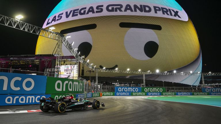 STREETS OF LAS VEGAS, UNITED STATES OF AMERICA - NOVEMBER 21: Sir Lewis Hamilton, Mercedes F1 W15 during the Las Vegas GP at Streets of Las Vegas on Thursday November 21, 2024, United States of America. (Photo by Sam Bagnall / LAT Images)