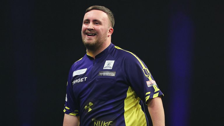 Luke Littler put on a show as he fought back to book his Grand Slam quarter-final spot 