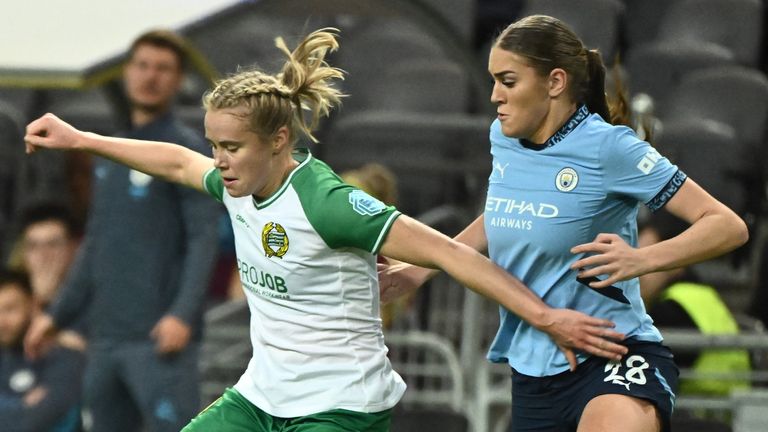 Hammarby IF's Norwegian midfielder #41 Julie Blakstad (L) and Manchester City's English defender #28 Gracie Prior vie for the ball during the UEFA Women's Champions League group D football match Hammarby IF vs Manchester City in Stockholm on November 21, 2024. (Photo by Claudio BRESCIANI / various sources / AFP) / Sweden OUT