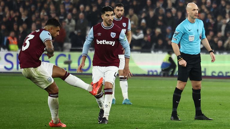 Emerson scores West Ham's second goal from a direct free-kick